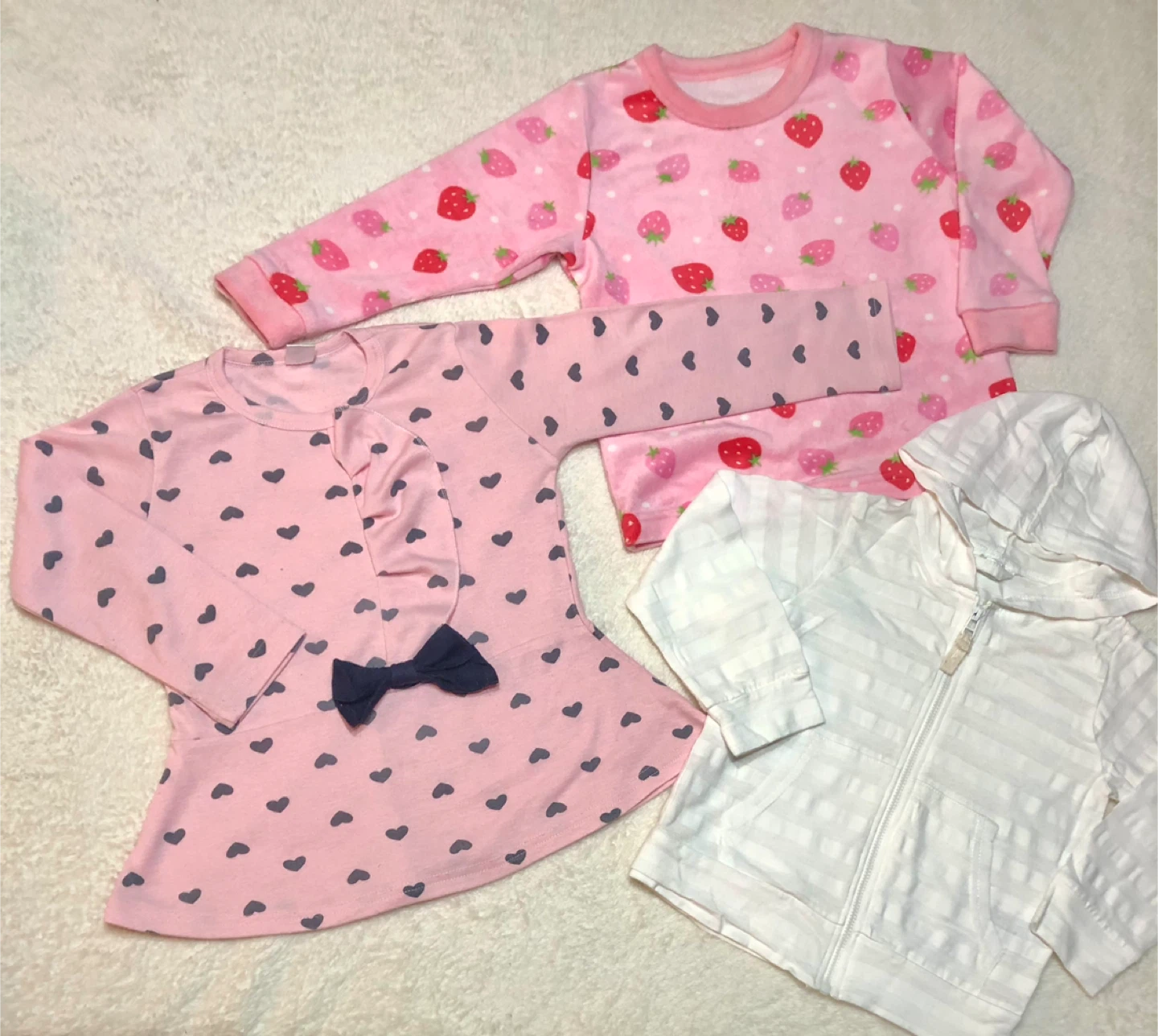 👧🌟✨3点セット：ブラウス2枚、長袖ブラウス1枚🌟✨