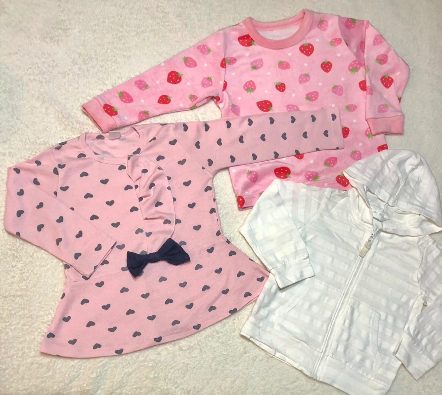 👧🌟✨3点セット:ブラウス2枚、長袖ブラウス1枚🌟✨