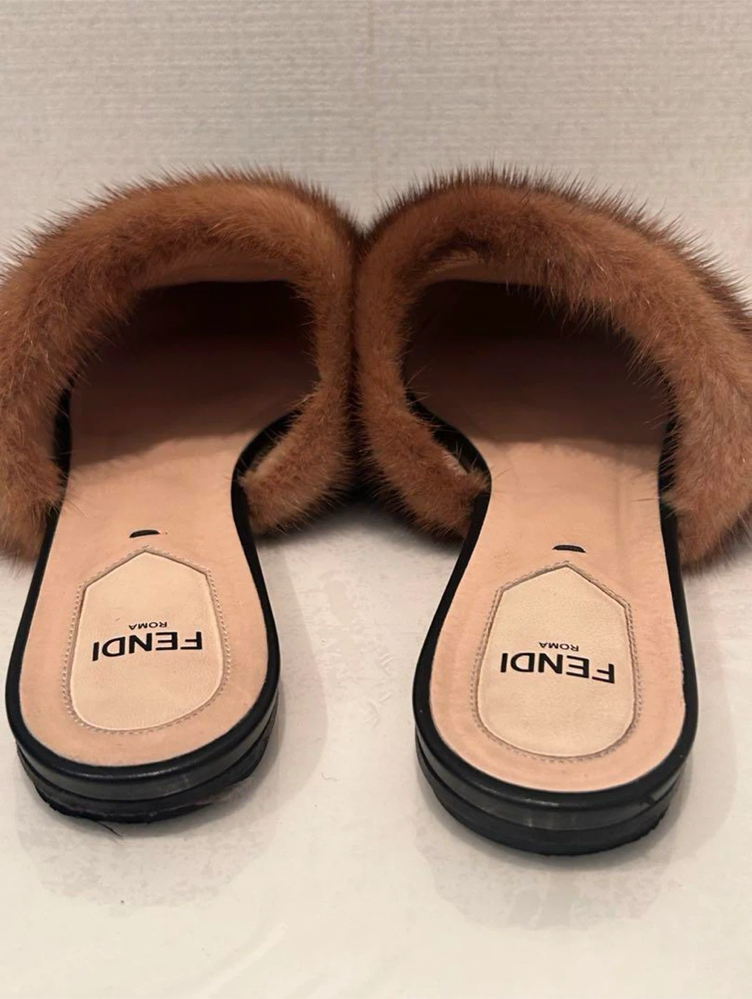 FENDI ミンクファー フラットシューズの写真6枚目