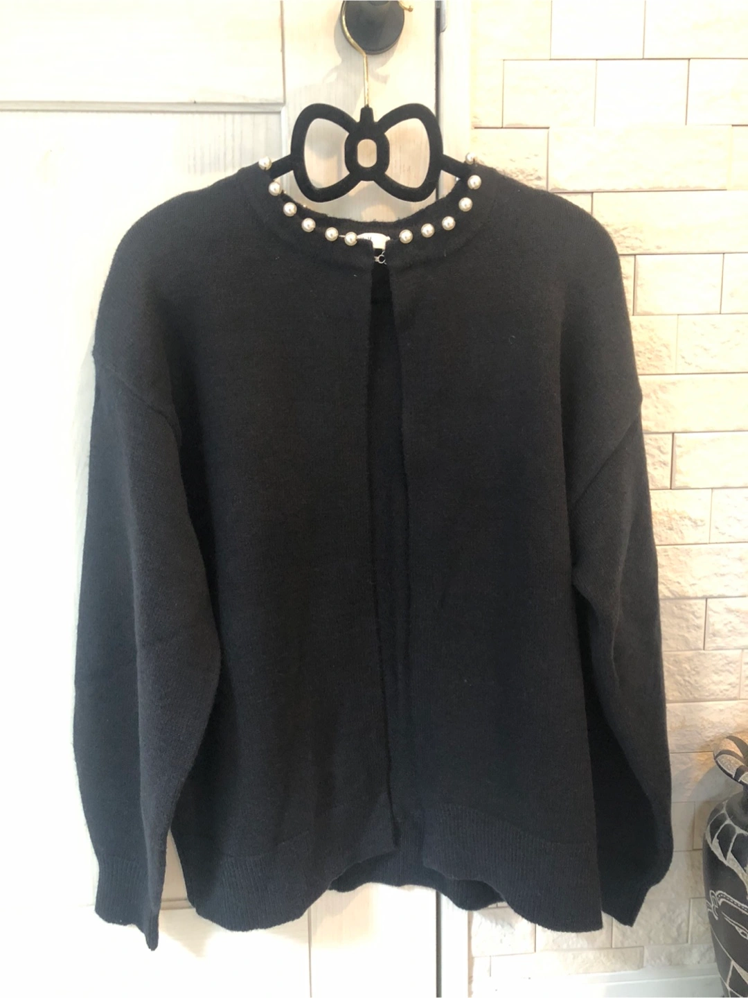 新品 a.v.v 大きなパール付き 使えるカーディガン