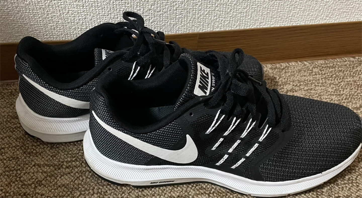 NIKE スニーカー（ランニングシューズ）の写真5枚目