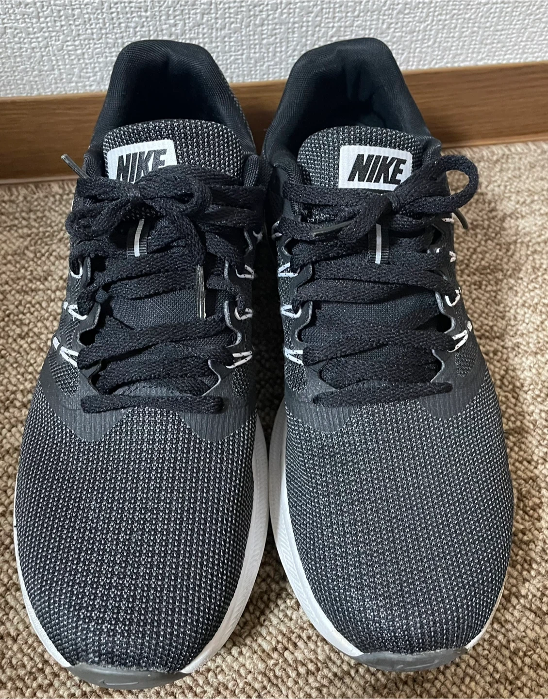 NIKE スニーカー(ランニングシューズ)