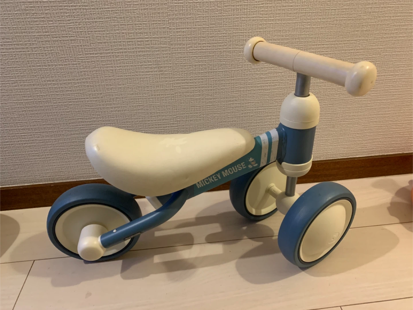 ミッキーマウス 三輪車の写真2枚目