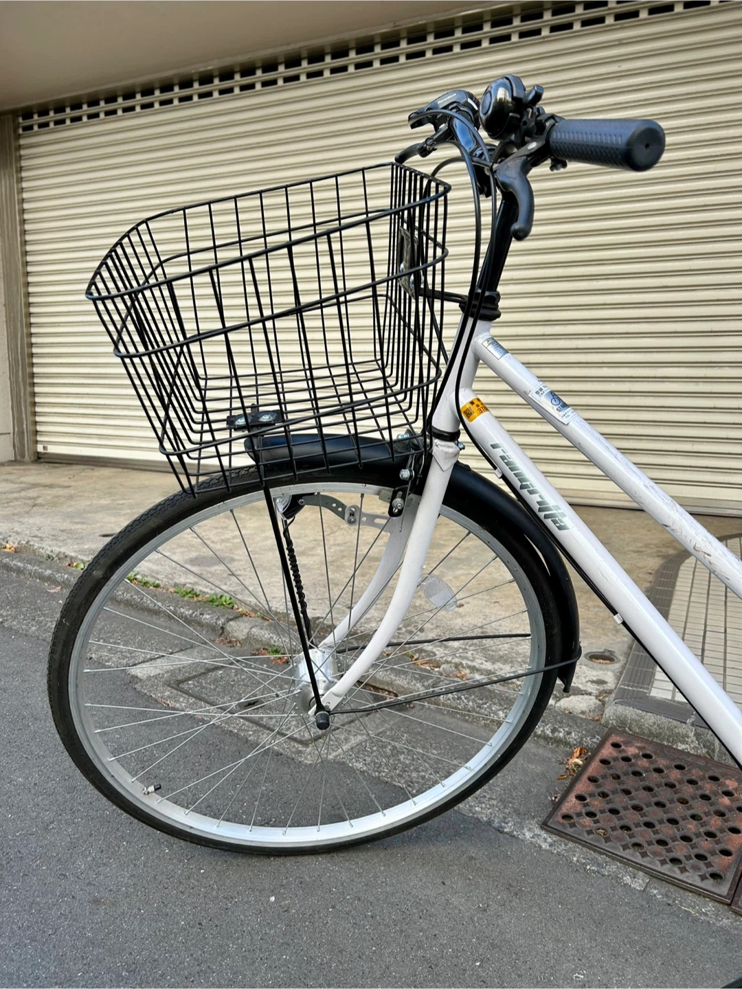 自転車 27インチ 6段変速ギア シティ車の写真2枚目
