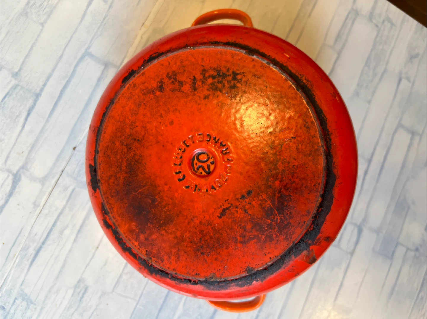 ルクルーゼ　Le Creuset ホーロー 両手鍋 赤 20cmの写真3枚目