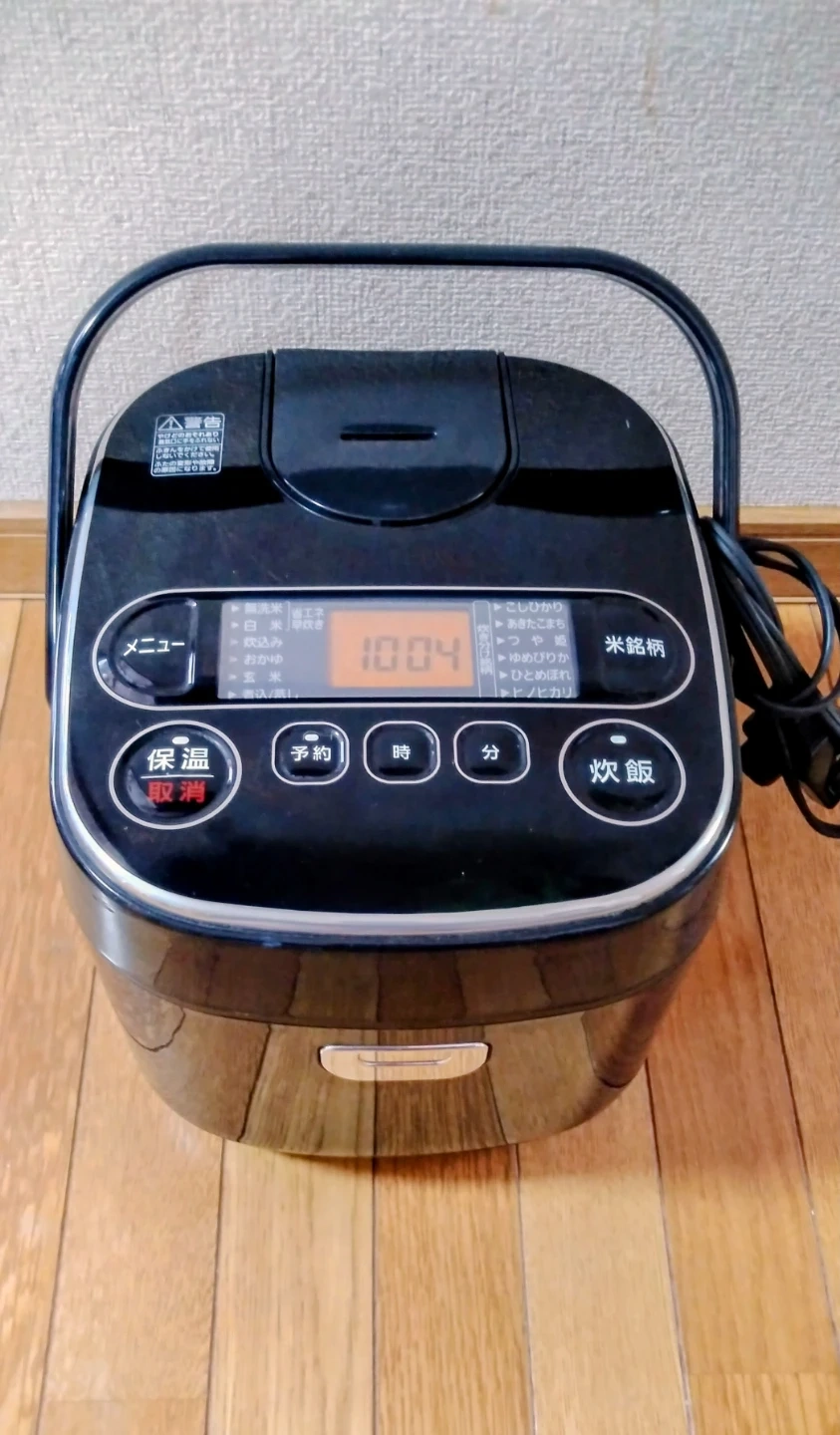 アイリスオーヤマ電気炊飯器5合焚き