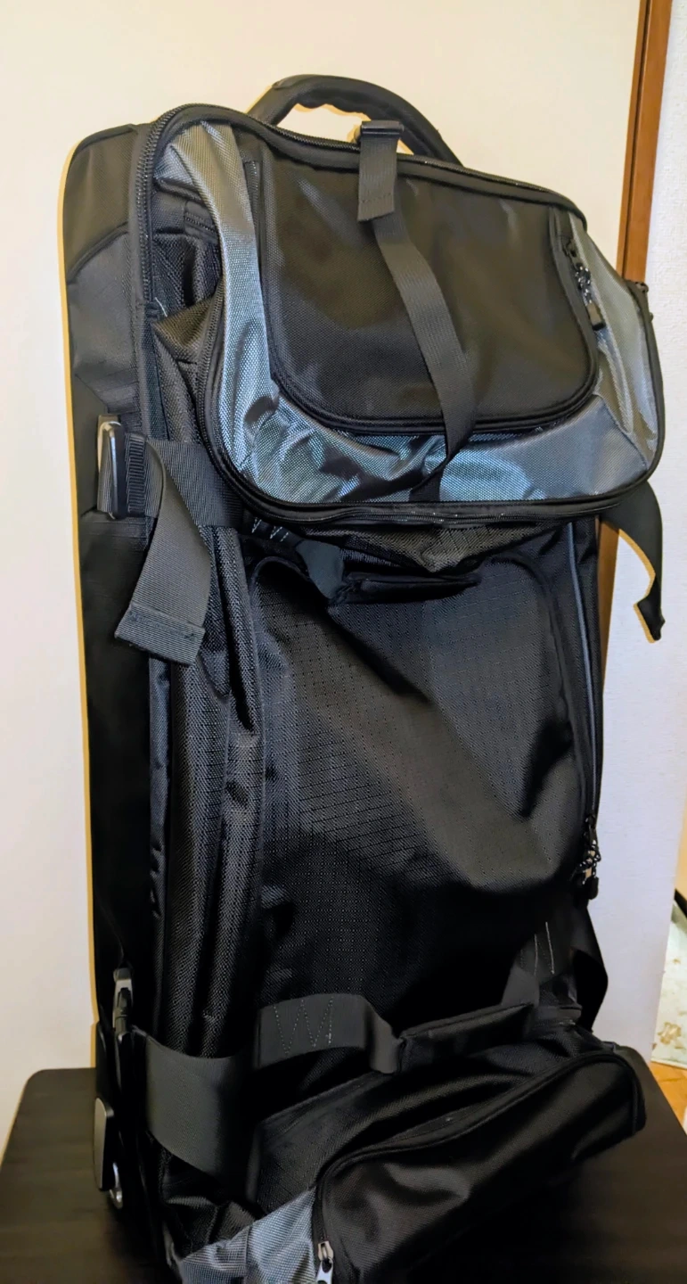 Amazonキャスター付き旅行用バッグ 137L