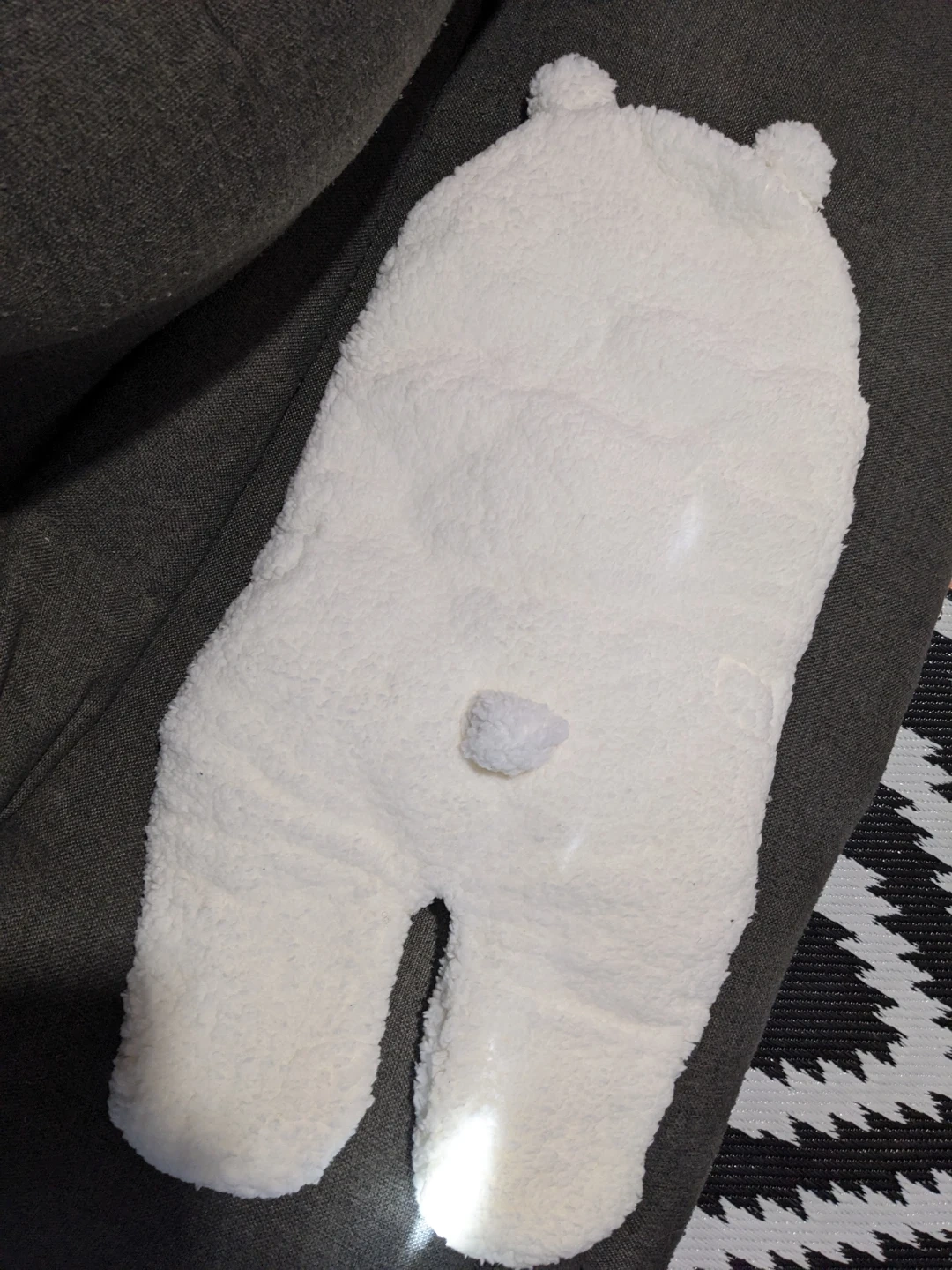 新品未使用◆ベビークマ耳おくるみ◆ふわふわ白の写真3枚目