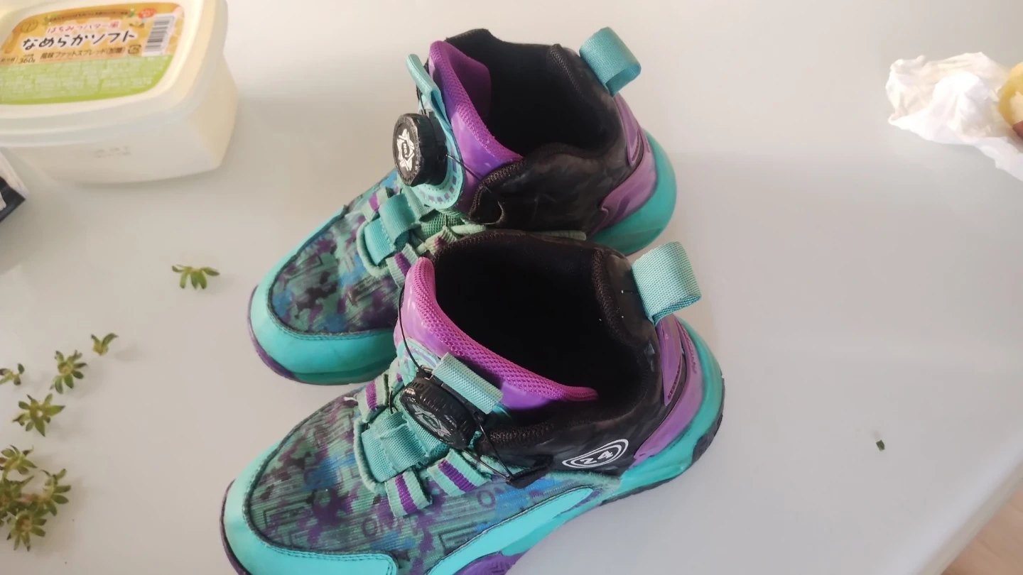 19cm キッズ スニーカーの写真4枚目