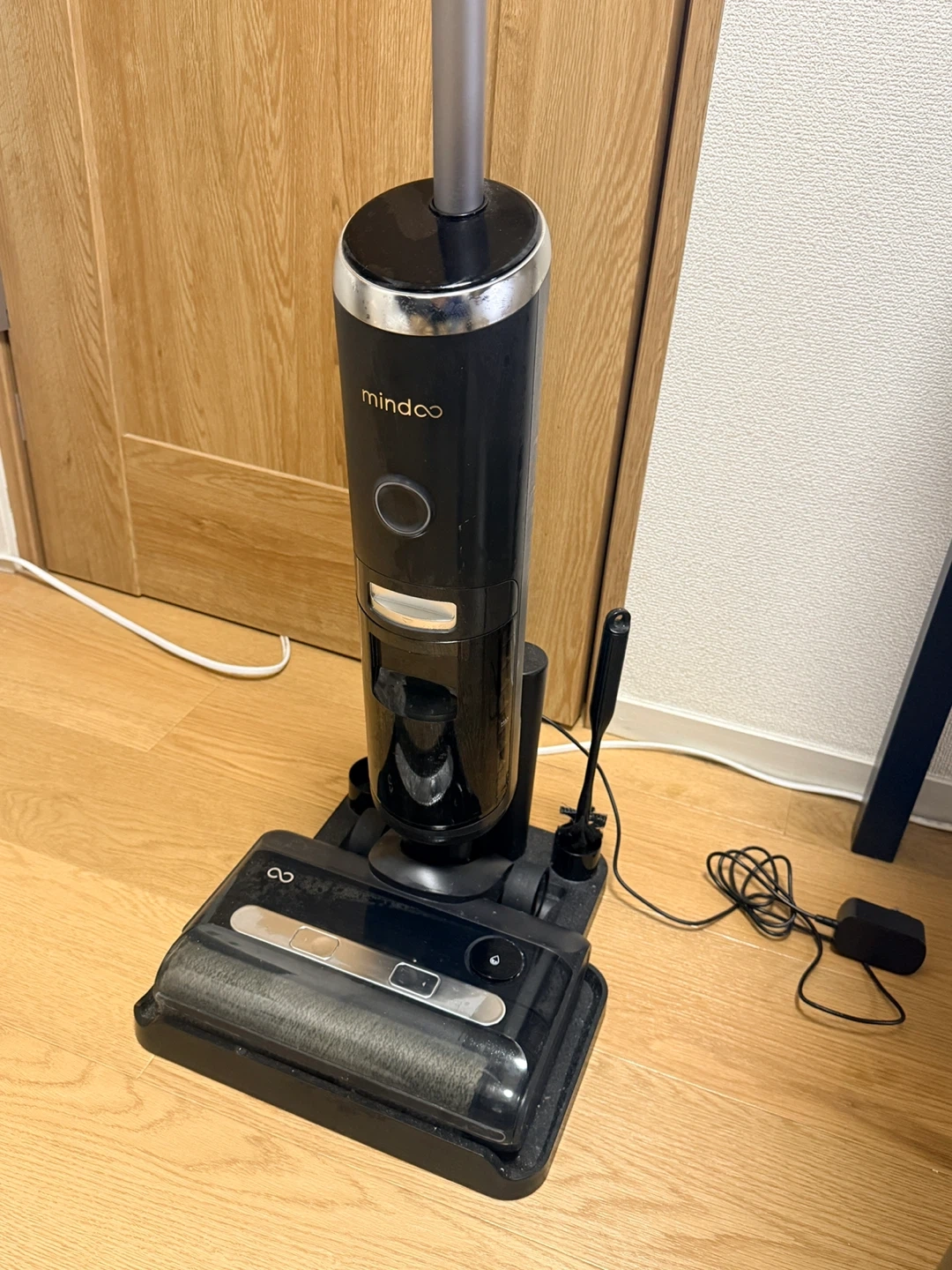 【最終値下げ/動作確認済み/交換用付属品付き】Mindoo AquaX 水拭き掃除機