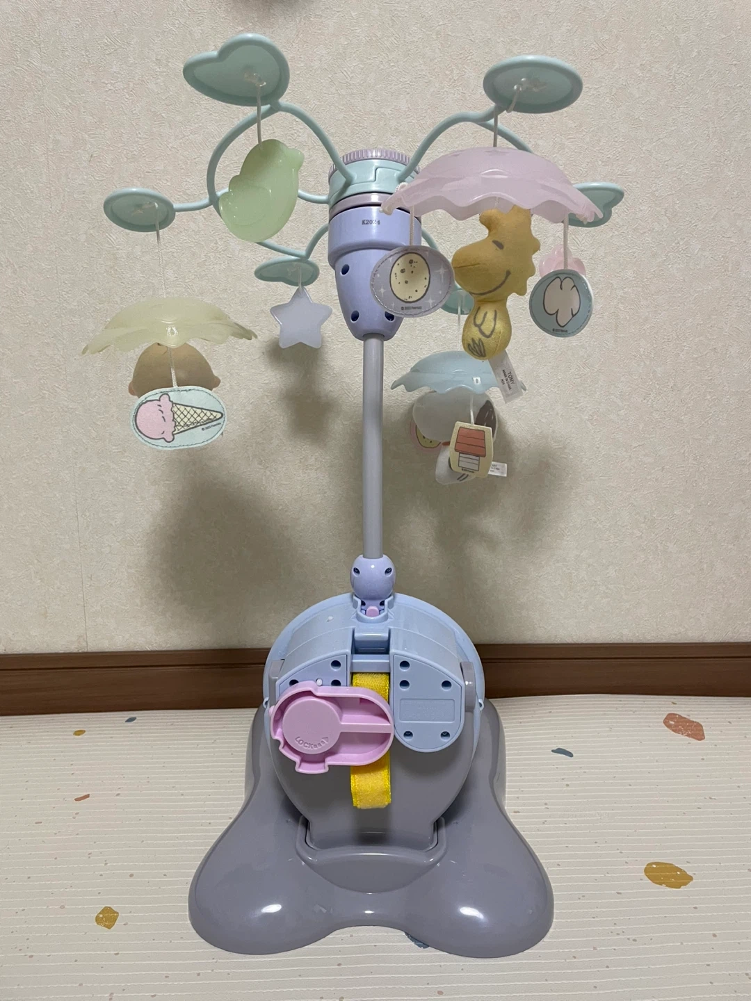 スヌーピー ベビーベッド メリーの写真2枚目