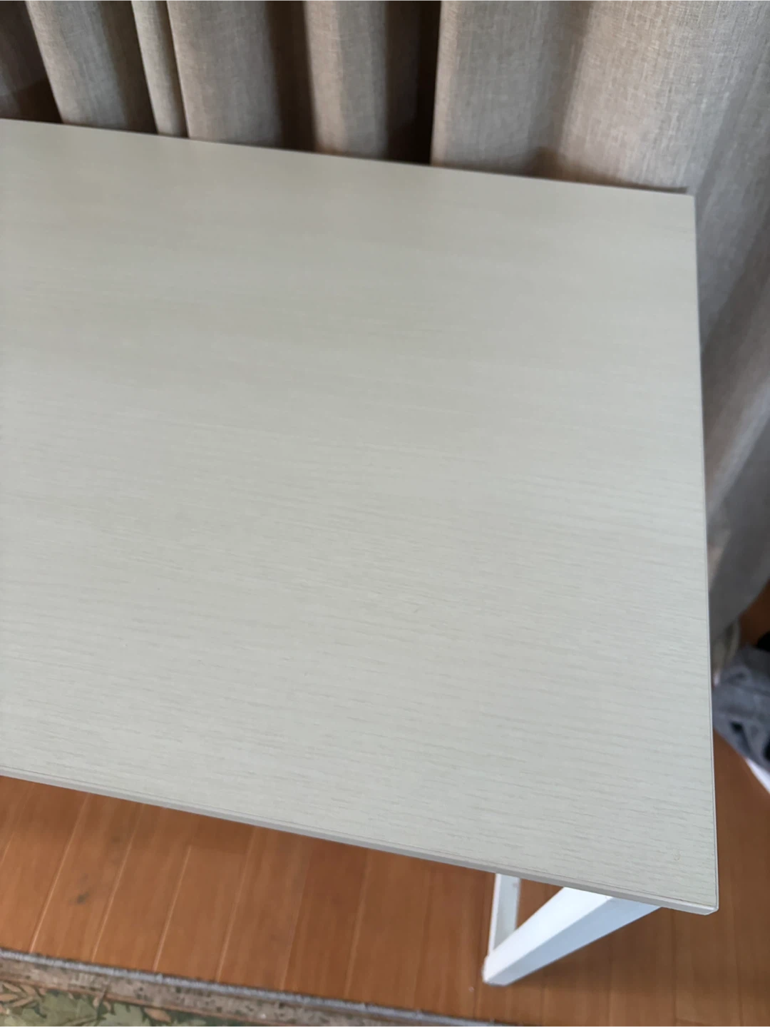 白いデスク(幅95cm)の写真2枚目