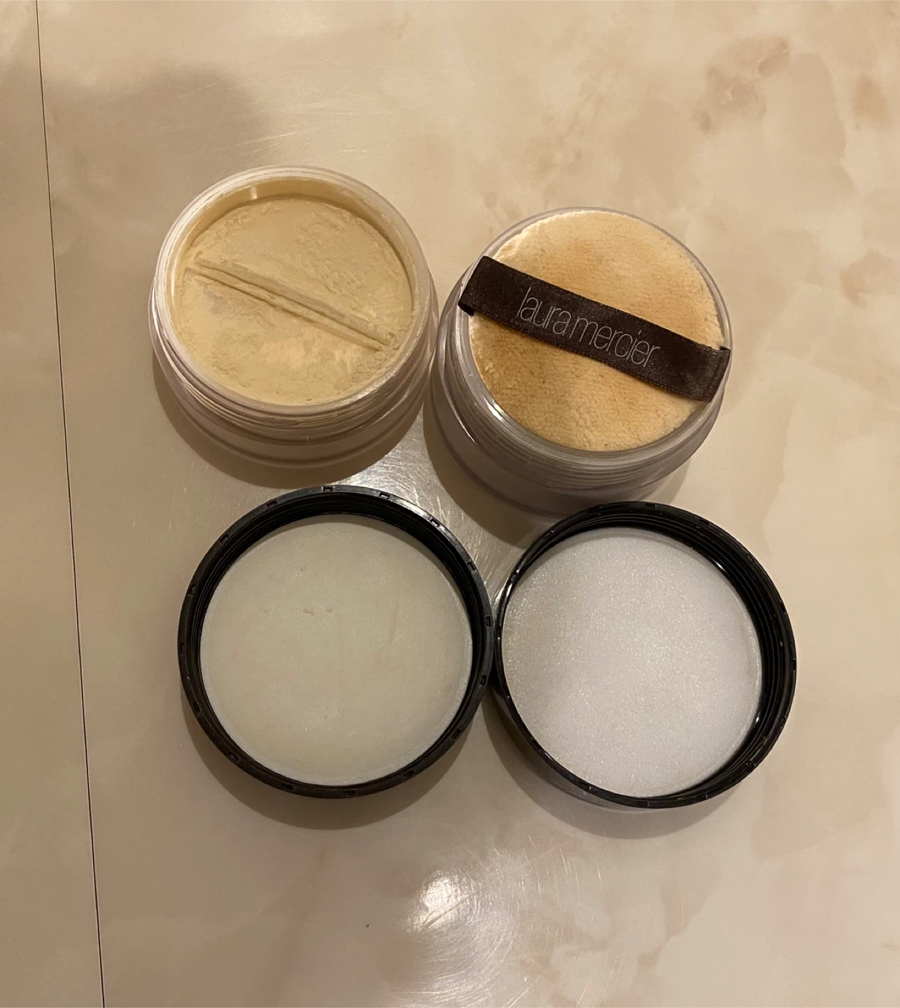 ローラメルシエ LAURA MERCIER フェイス パウダー 2種セットの写真3枚目