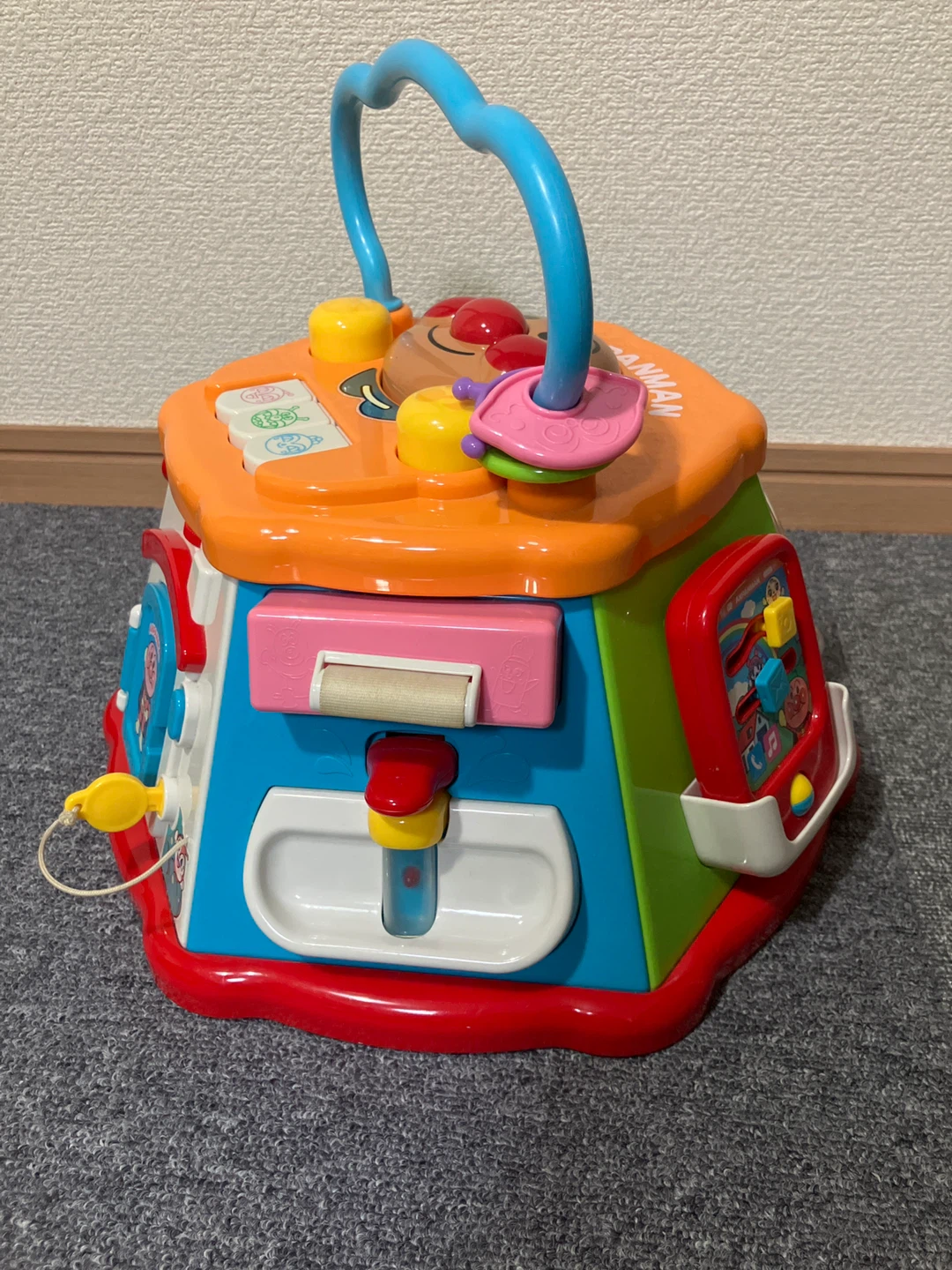 お値引きアンパンマンいたずらボックス