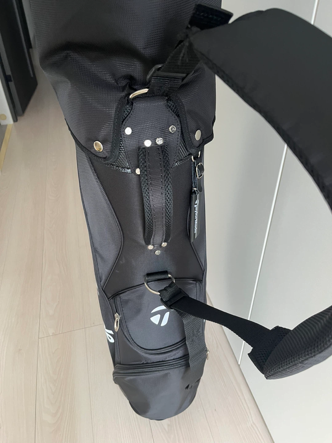 【値下げしました！】テーラーメイド ゴルフバッグの写真2枚目