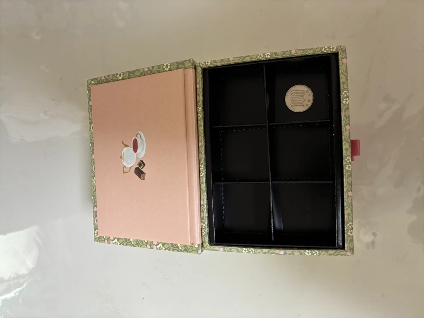 GODIVA 空箱 小物入れの写真4枚目