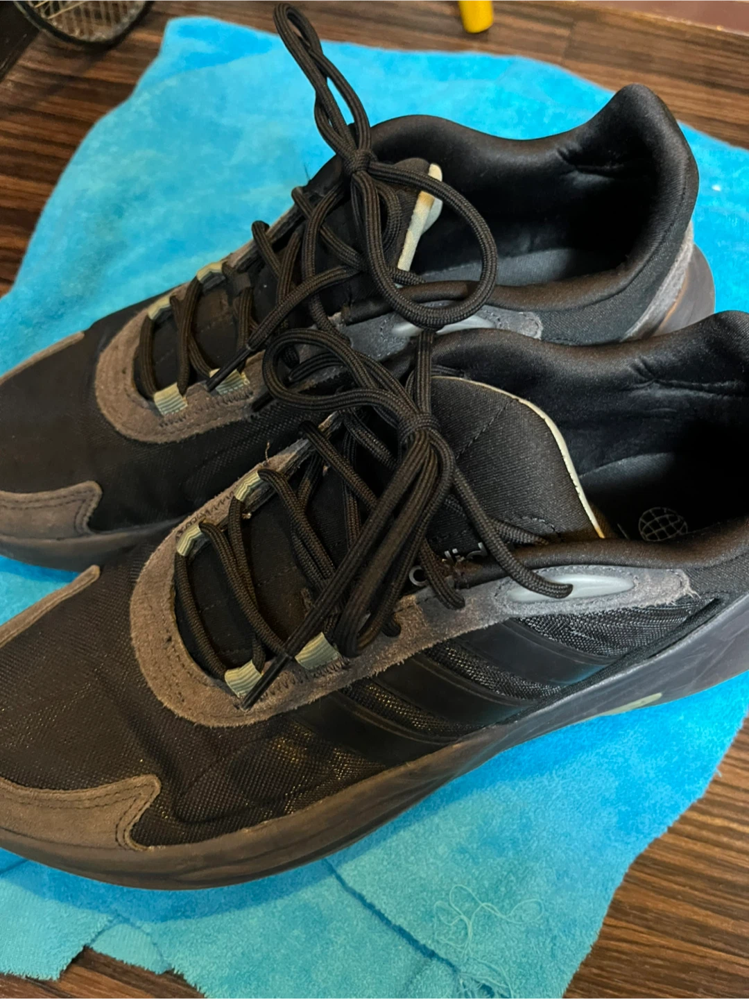 adidas 28センチ