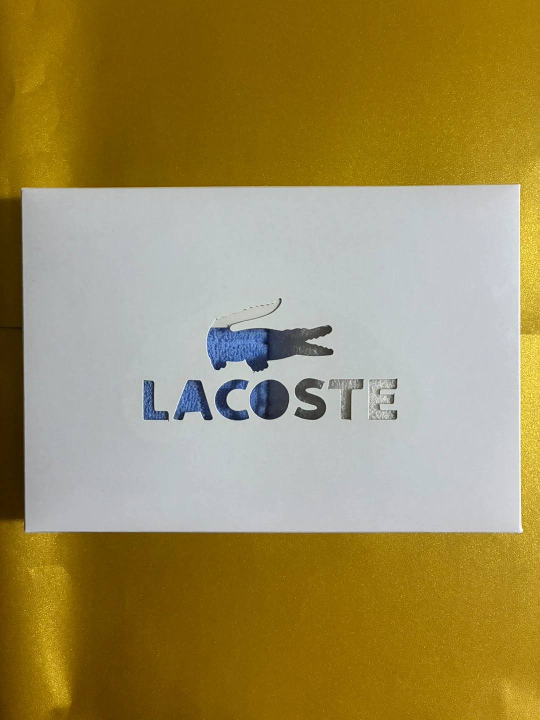 新品・未使用・箱付／ラコステ タオルハンカチ 2枚セットの写真2枚目
