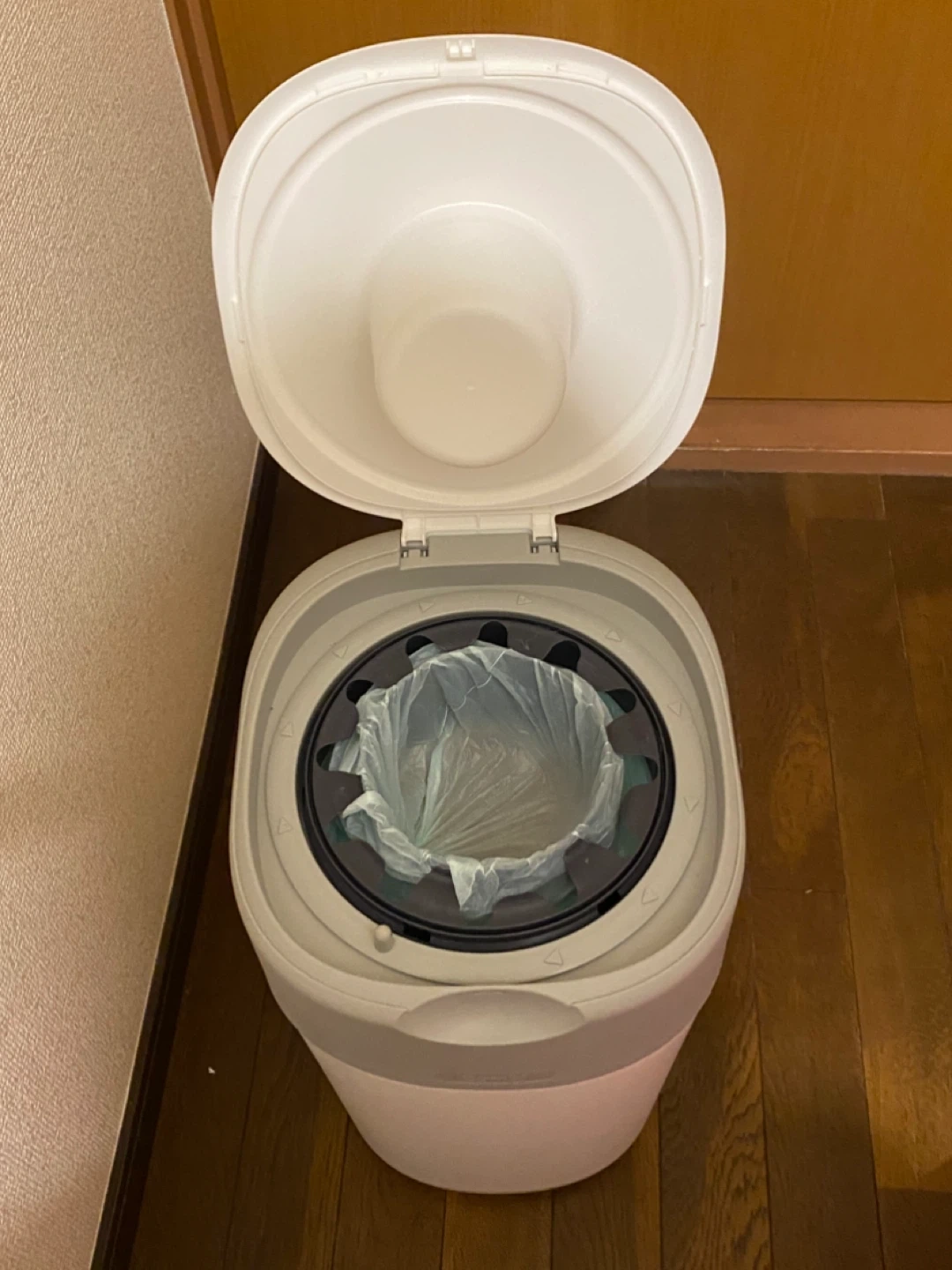 コンビ 【ベビー/ペット/介護に】ポイテック W防臭　 紙おむつ処理ポットの写真2枚目