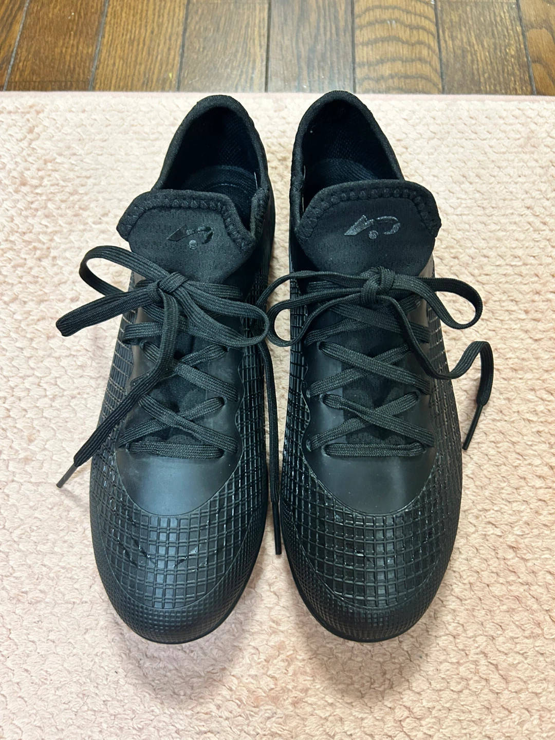 サッカーシューズ 黒 38の写真2枚目