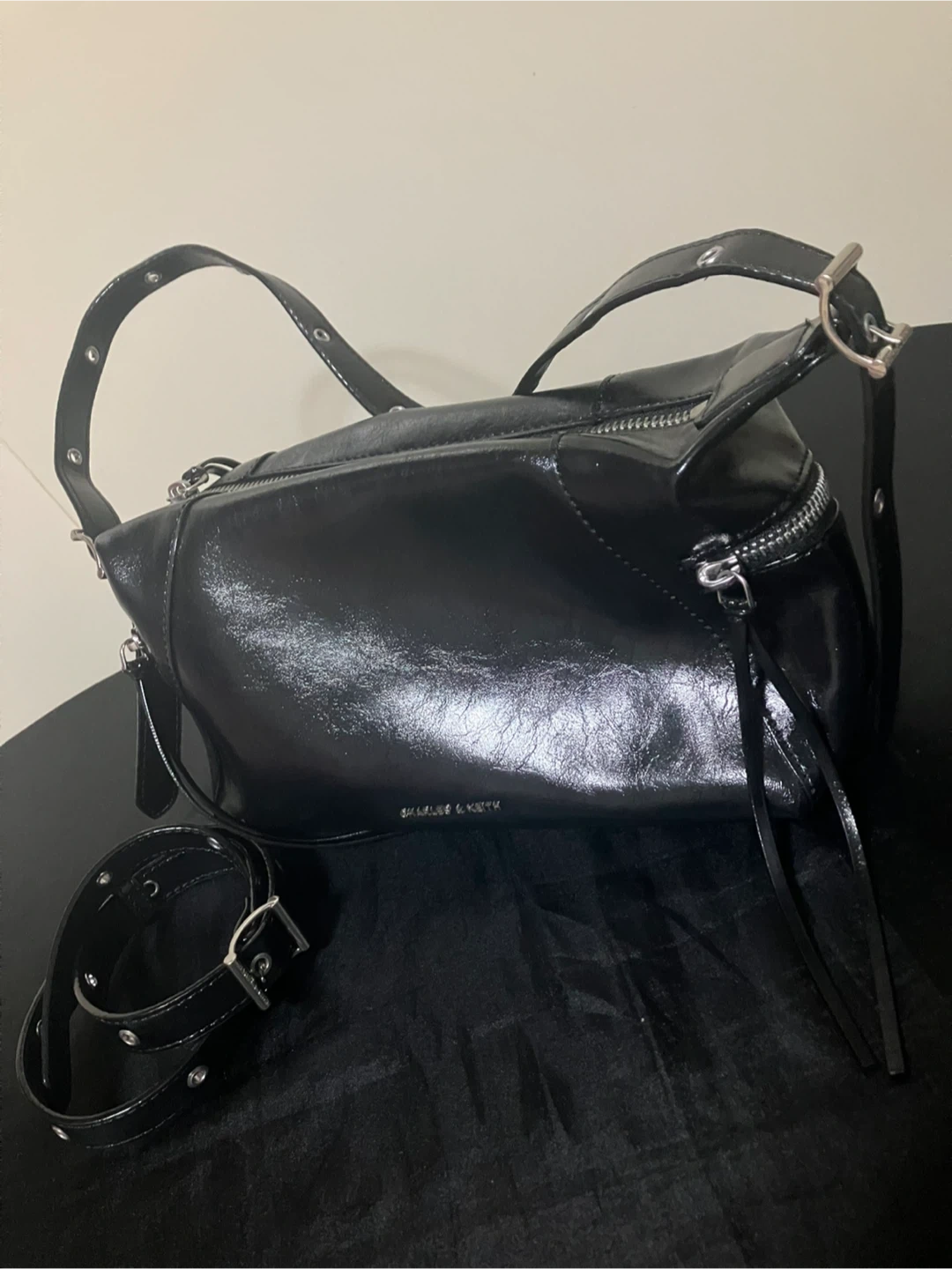 CHARLES & KEITH チャールズアンドキース ザイリア ホーボーバッグ