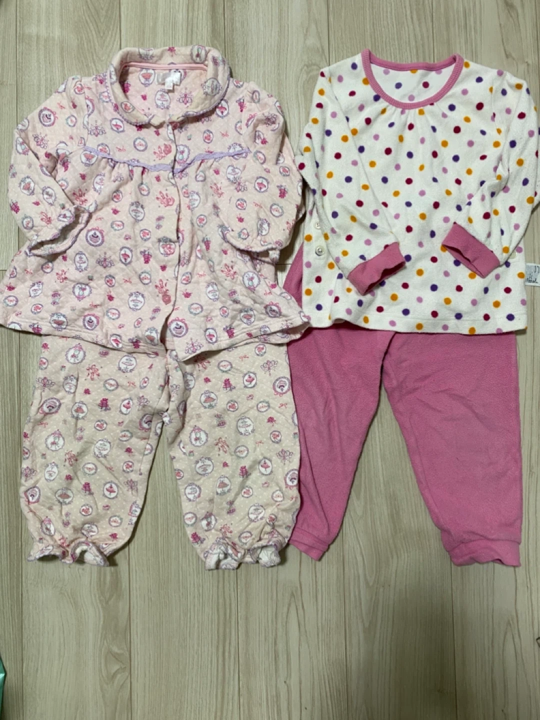 キッズ冬用パジャマ3点セット 100cmの写真2枚目