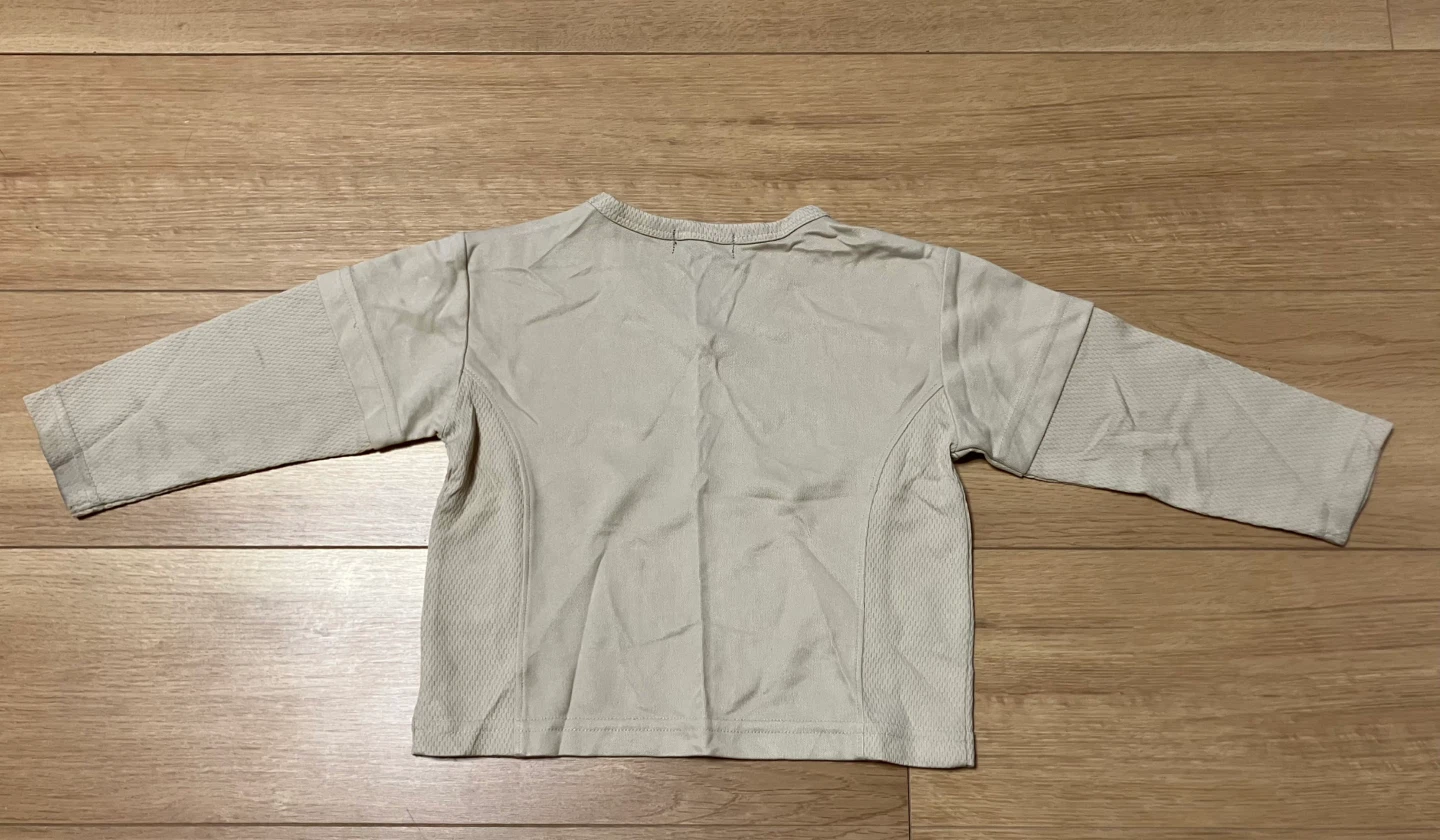 子供用　長袖Tシャツ　COMME CA ISM 80cm まとめ買い可能の写真4枚目