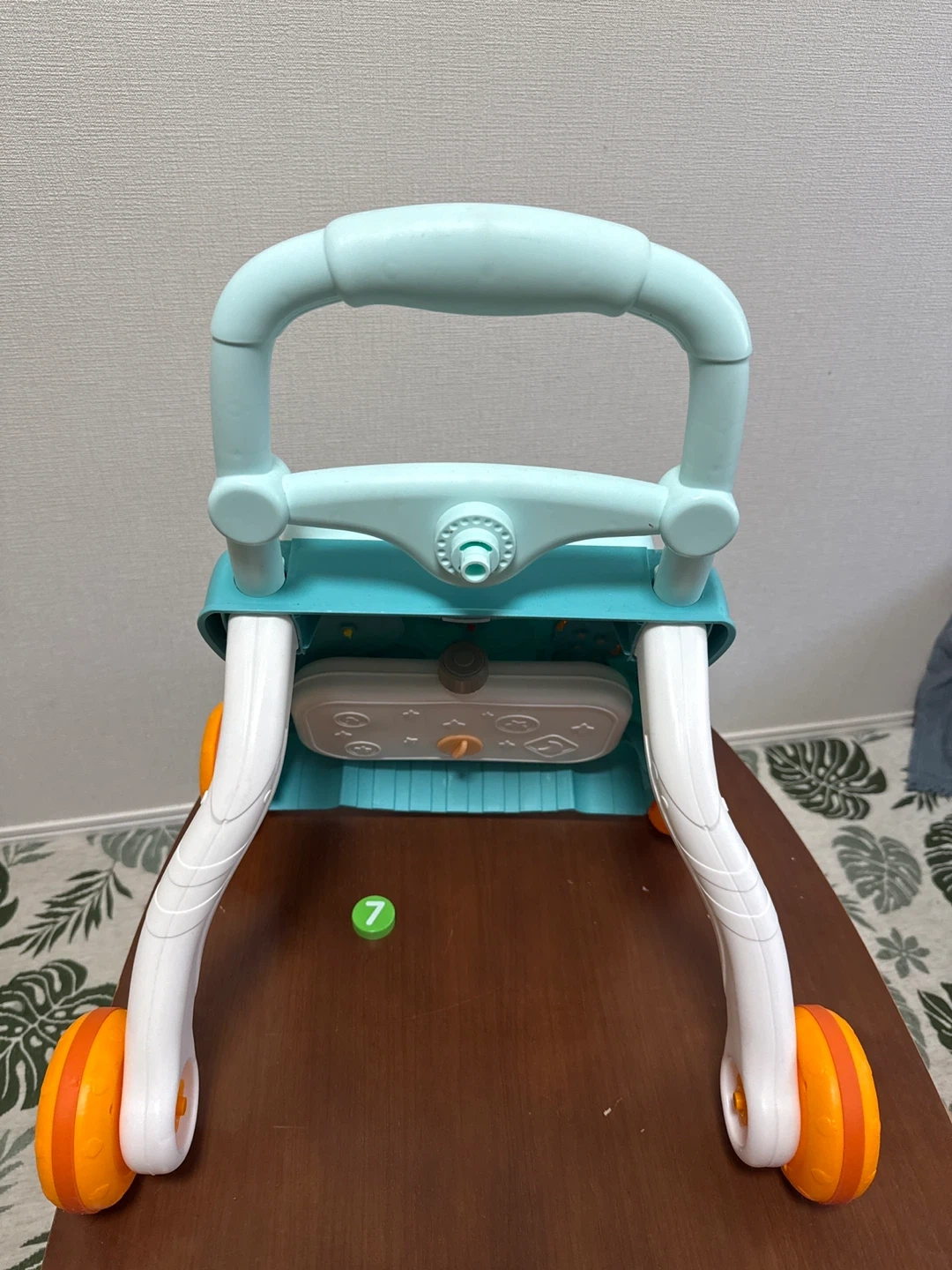 ベビー用歩行器の写真3枚目