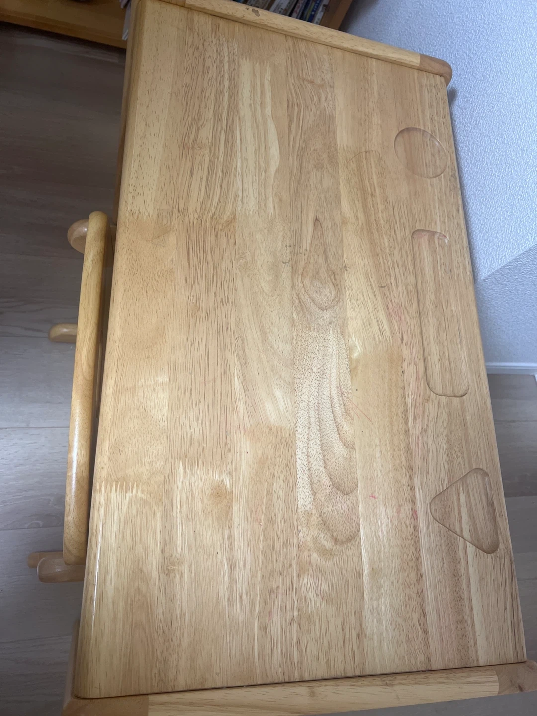 木製デスクとチェアセットの写真4枚目