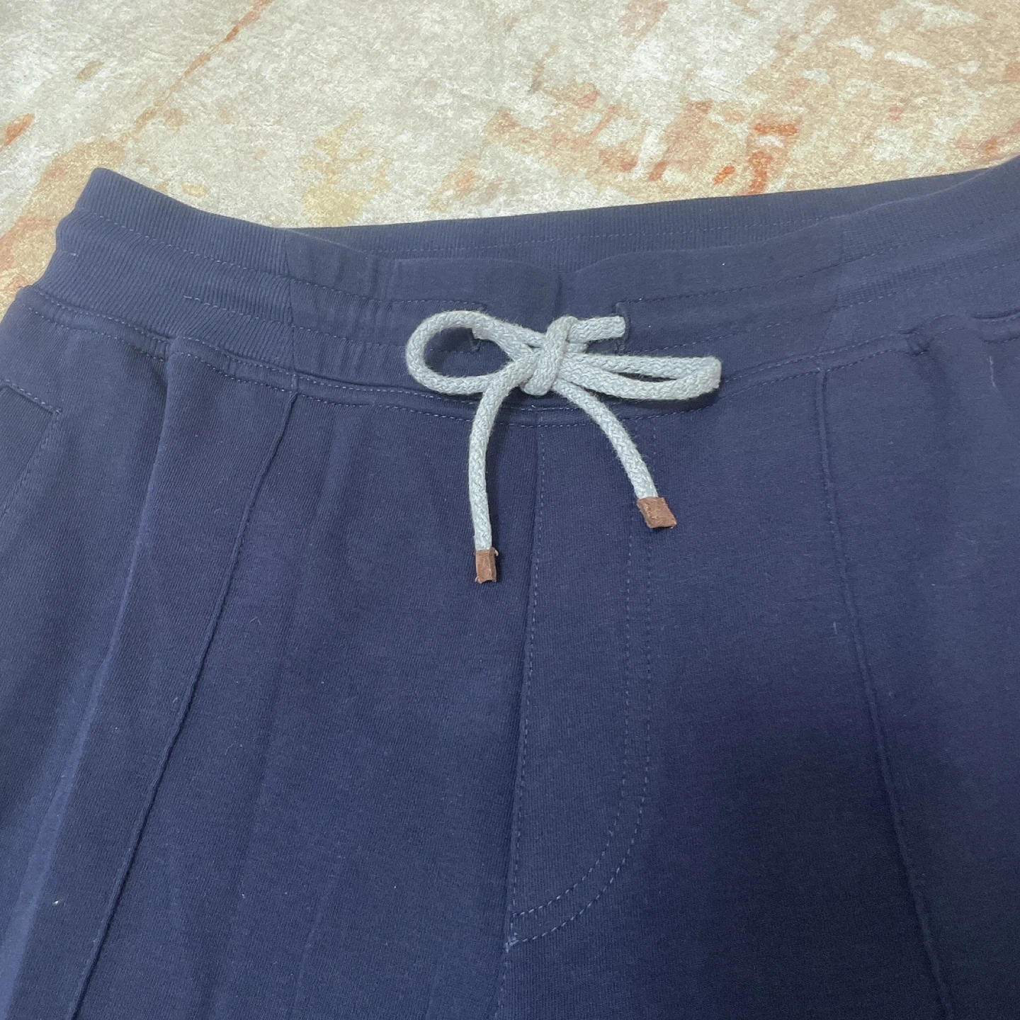 極美品 定価17万円 ブルネロクチネリ パンツ ズボン スウェット ネイビー 紺の写真2枚目