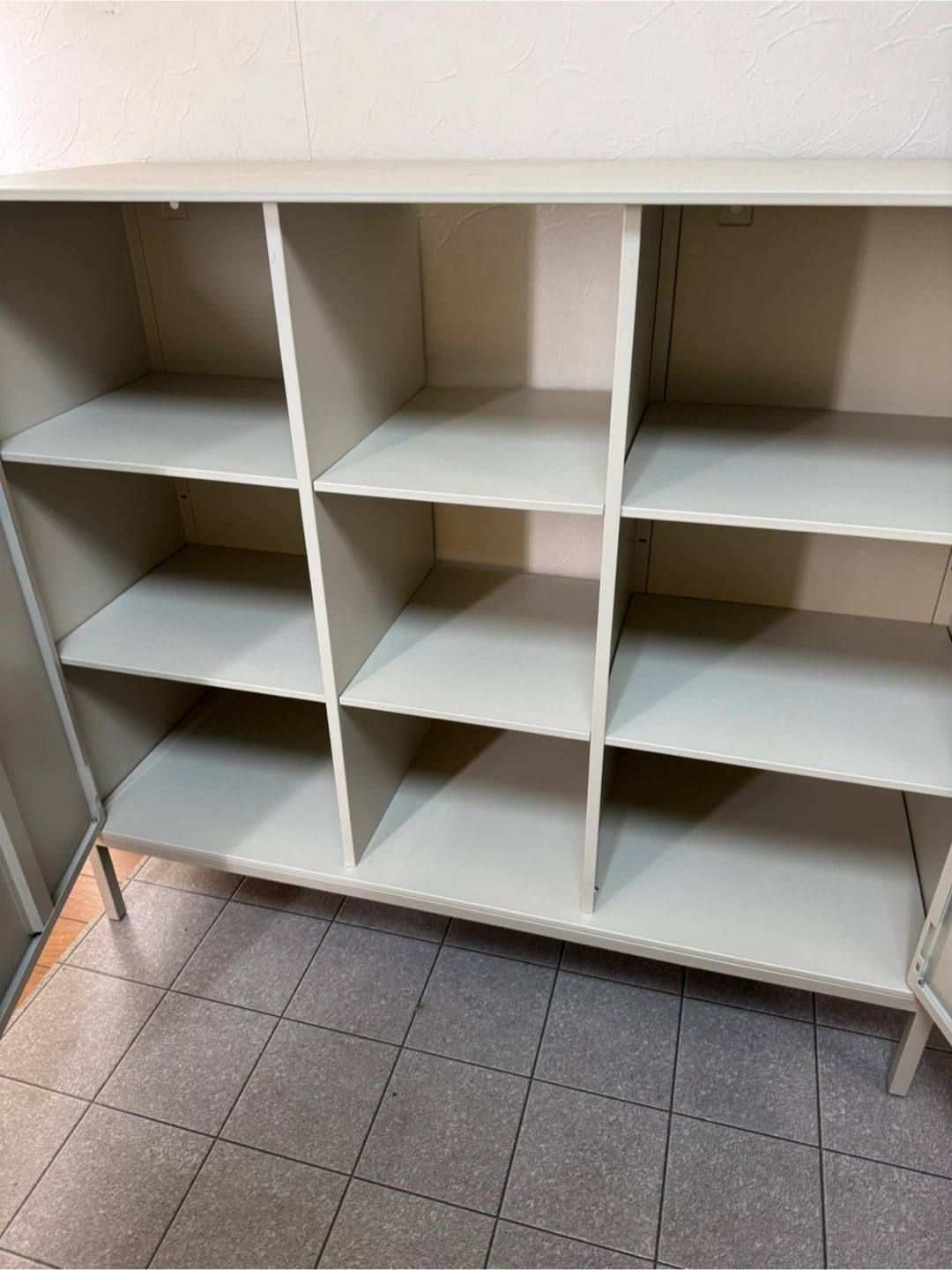 状態良好IKEA廃盤品IKEA（イケア）のTULLSTORP（トゥルストルプ）キャビネットの写真2枚目