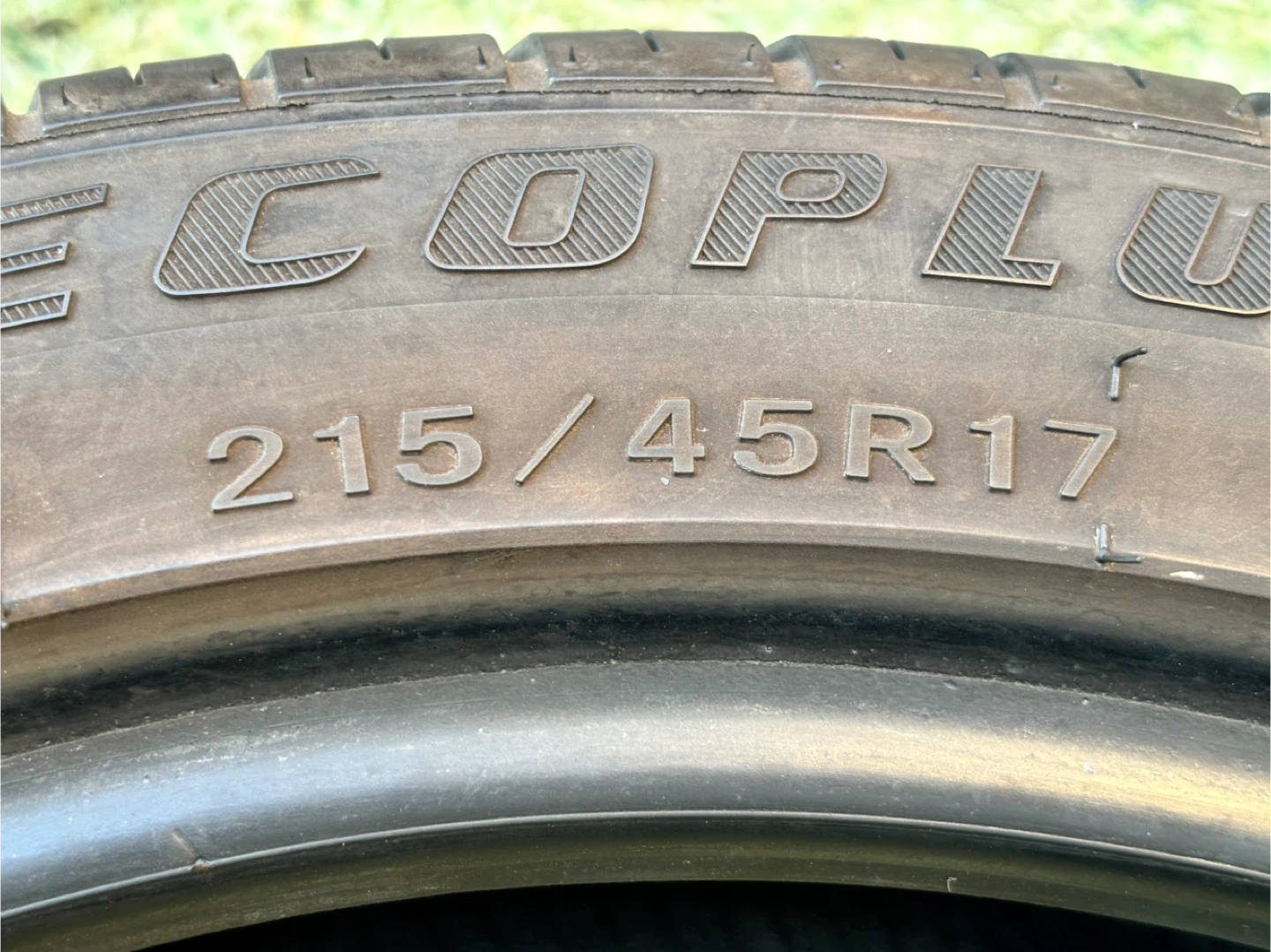 フォルトゥナ タイヤ 215/45R17 4本セットの写真3枚目