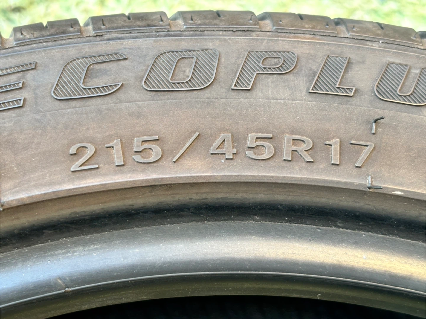 フォルトゥナ タイヤ 215/45R17 4本セットの写真3枚目