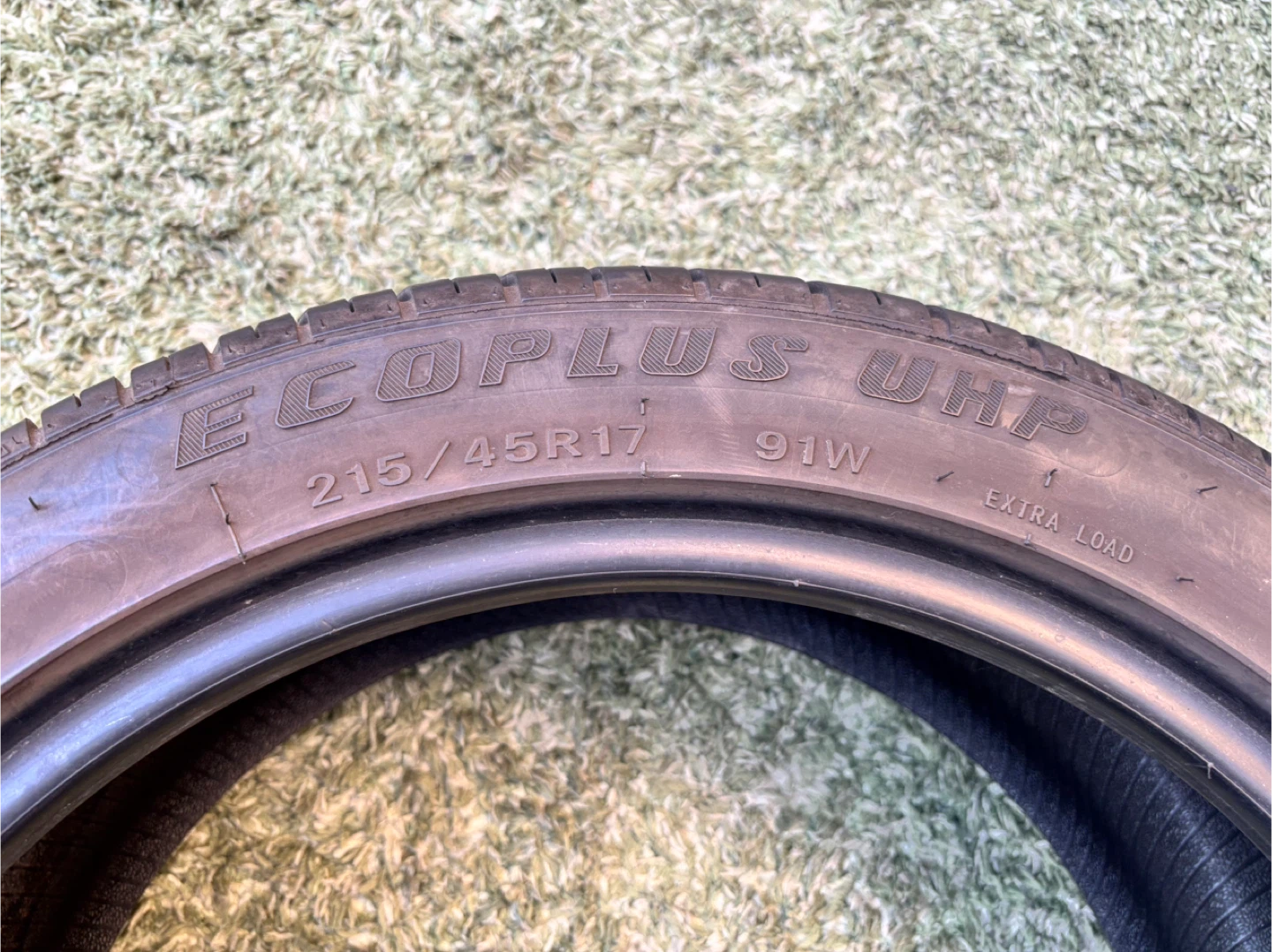 フォルトゥナ タイヤ 215/45R17 4本セットの写真2枚目