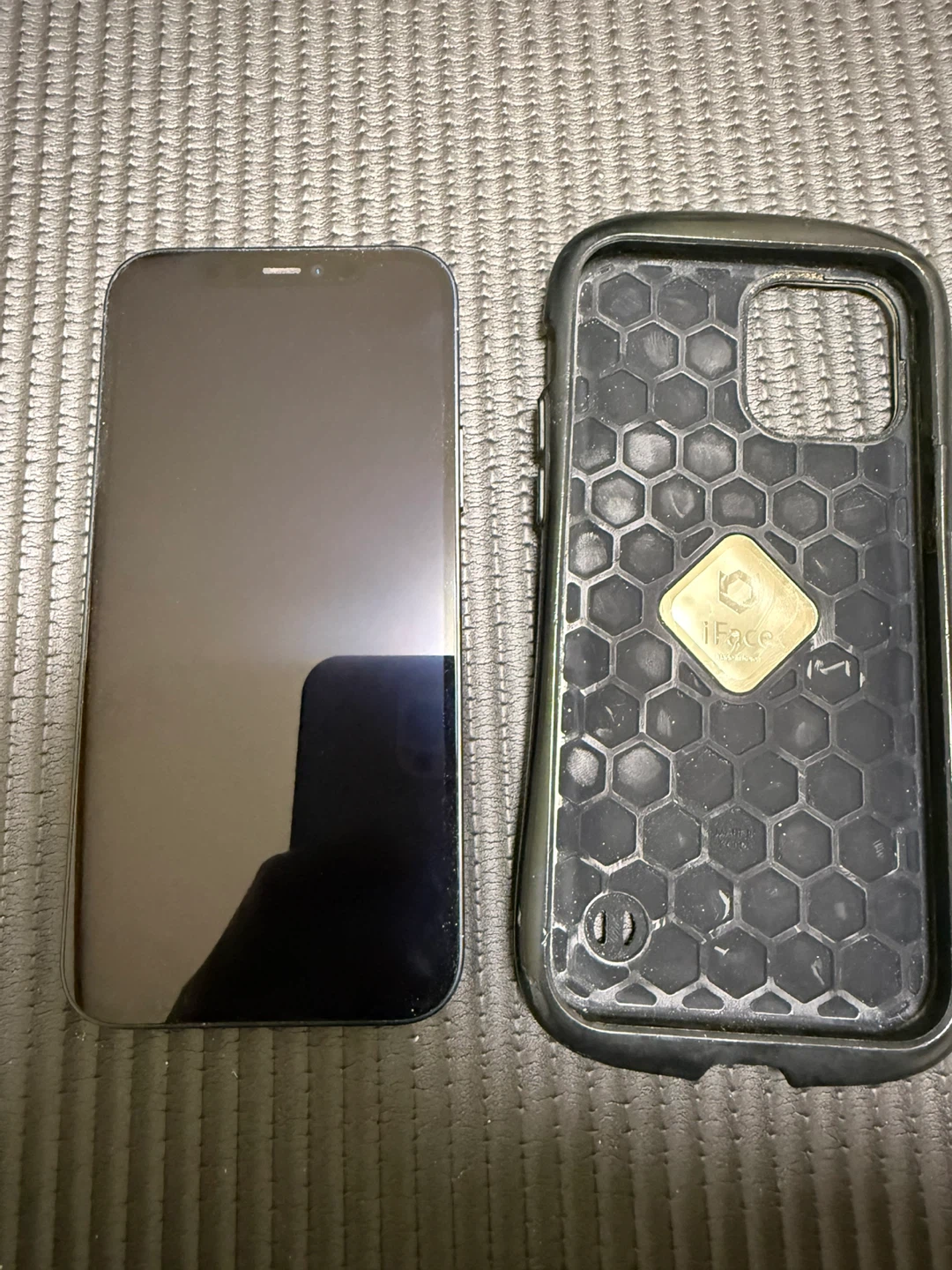 アップル iPhone 12 64GB