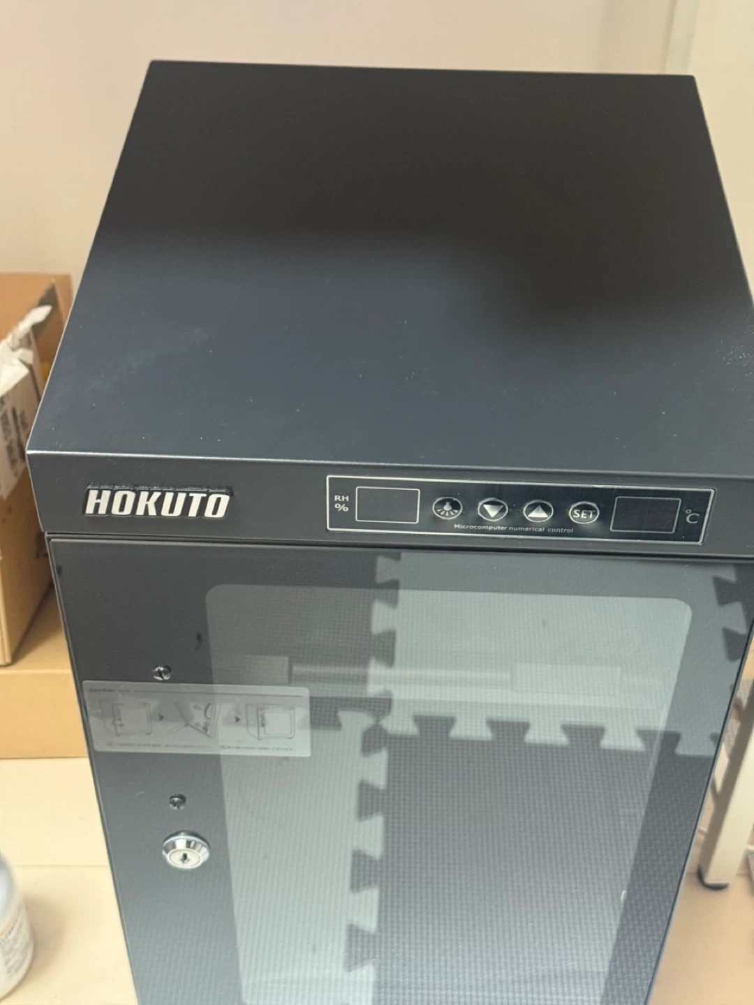 新品同様 ホクト 防湿庫 全自動保湿 カメラ、カード保管庫の写真2枚目