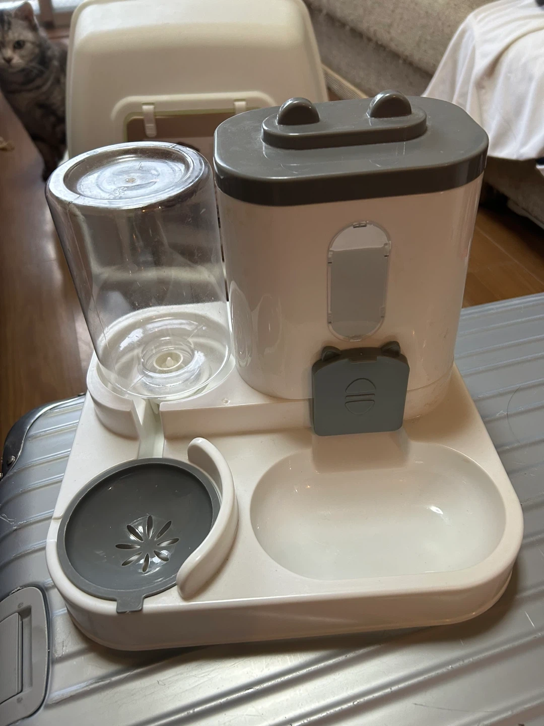 ペット用自動給水器・給餌器