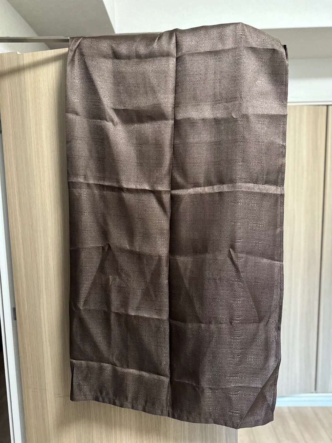 ダイソー カーテン 100cm×140cm ポリエステル