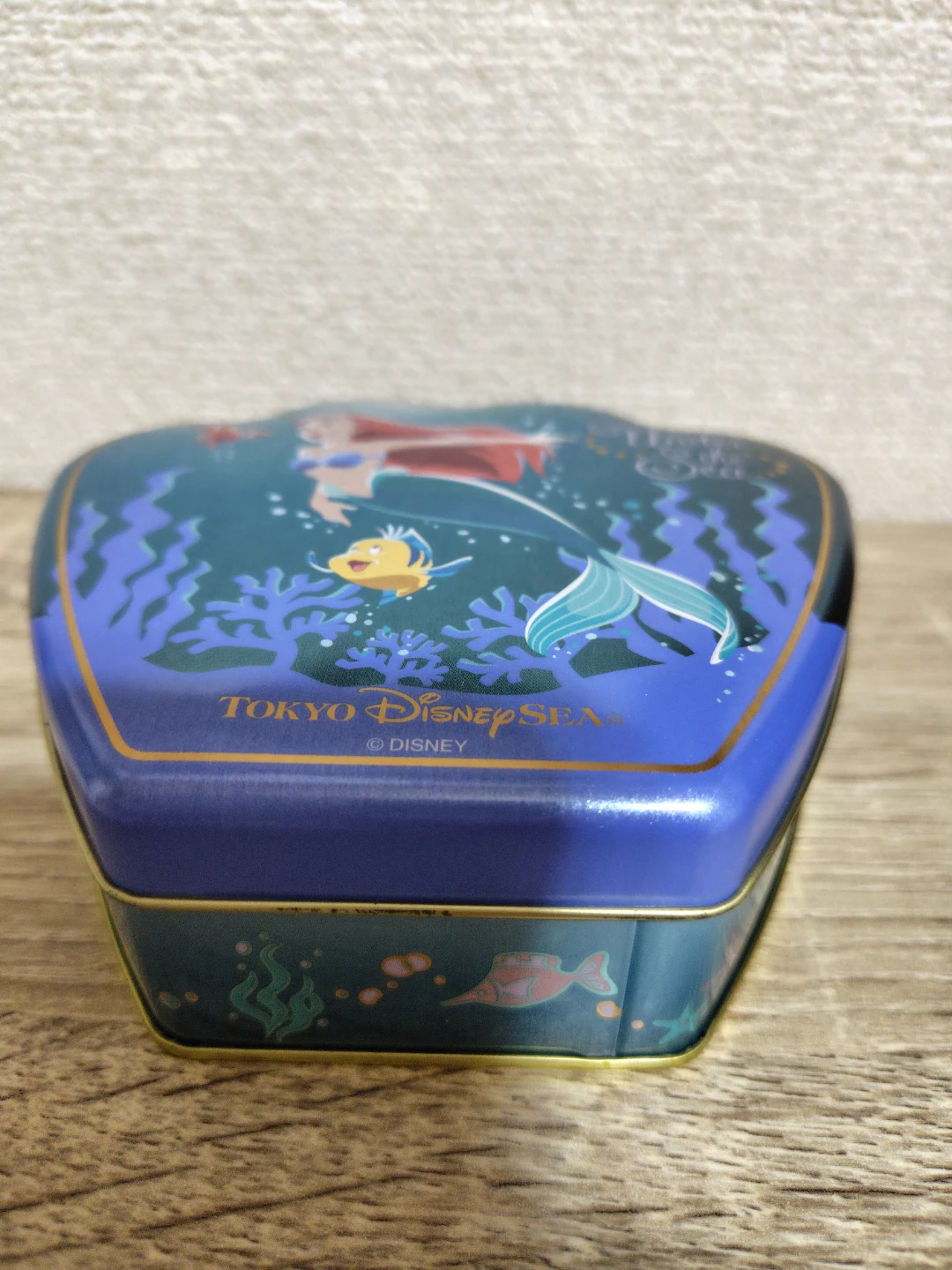 ディズニー リトルマーメイド 缶ケースの写真2枚目