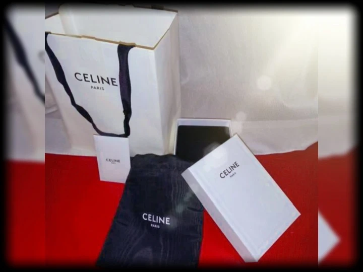🔸🔸CELINE🔸🔸ポーチ・BOX・ショッパーbagの写真4枚目