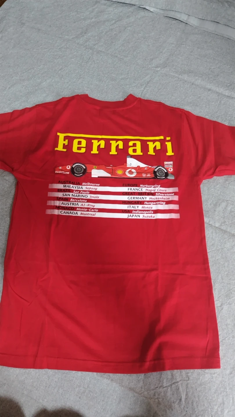 フェラーリ Tシャツ新品