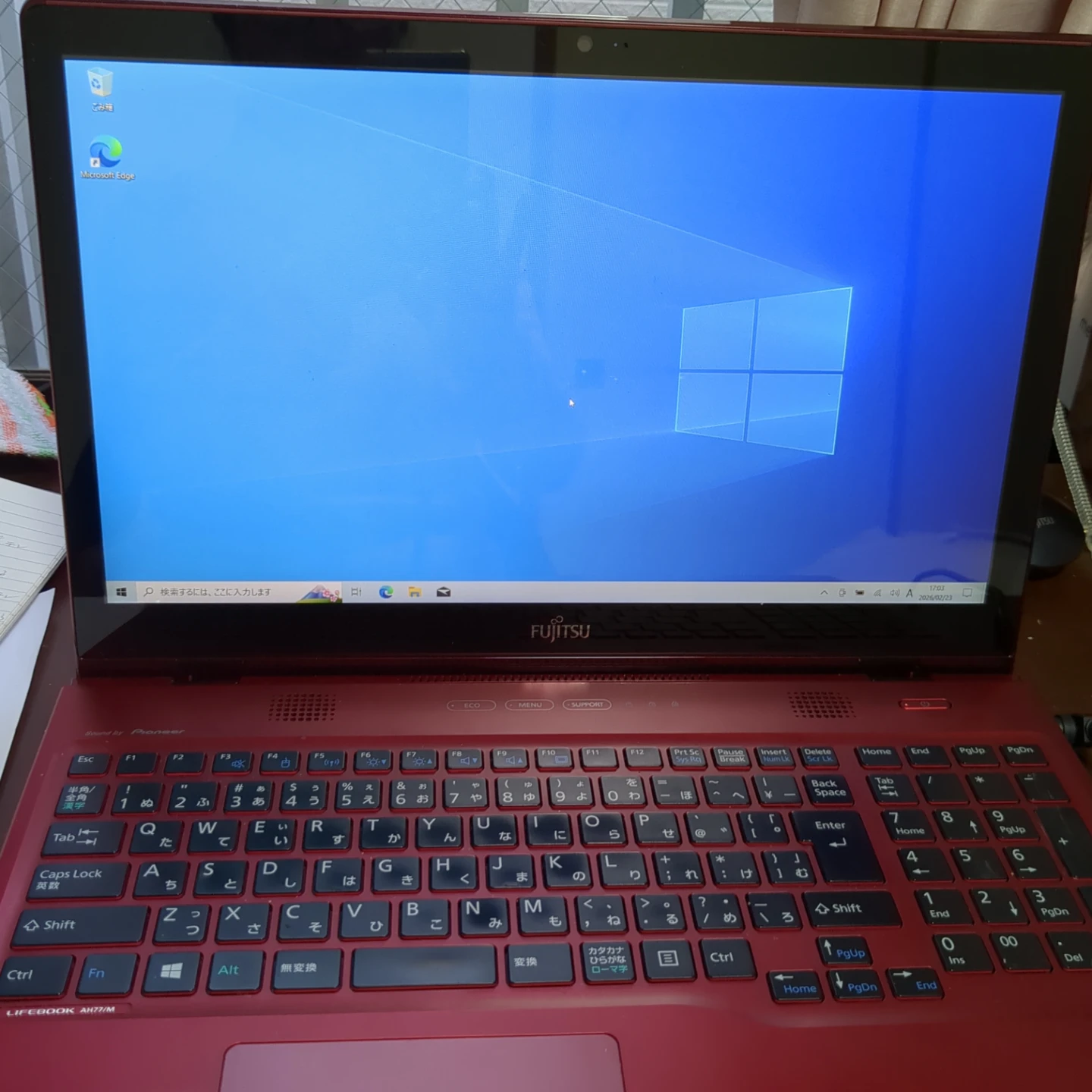 富士通 LIFEBOOK AH/M ノートパソコンの写真2枚目
