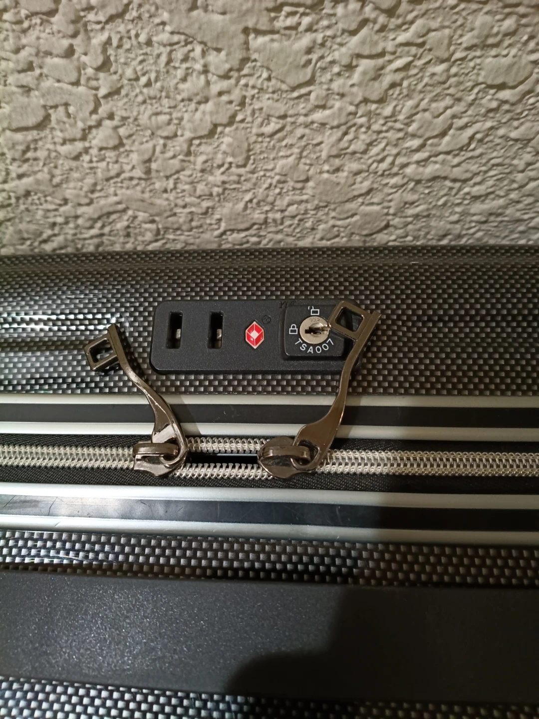 機内持ち込みスーツケース TSAロック対応の写真3枚目