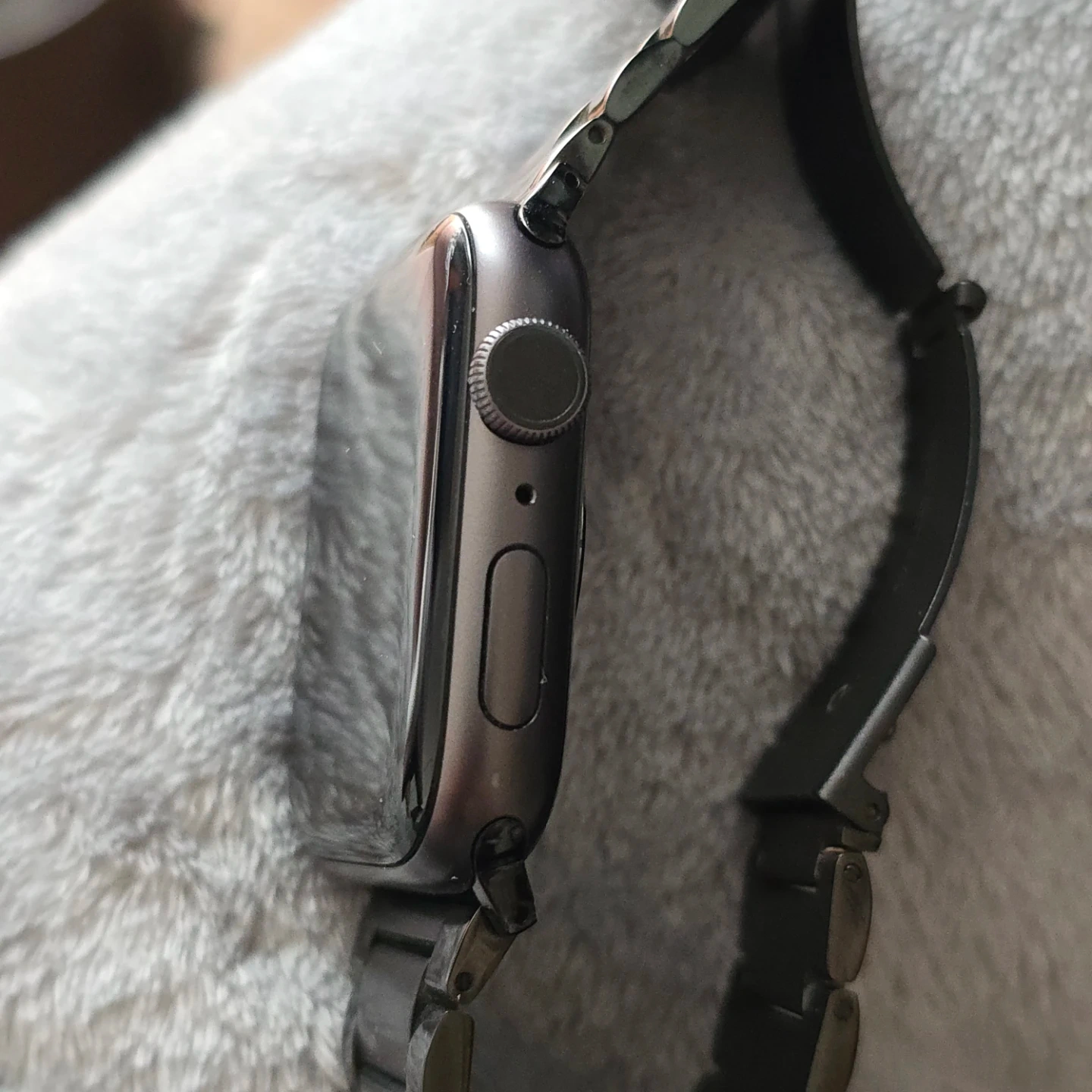 アップルウォッチ 44mm ブラックの写真5枚目