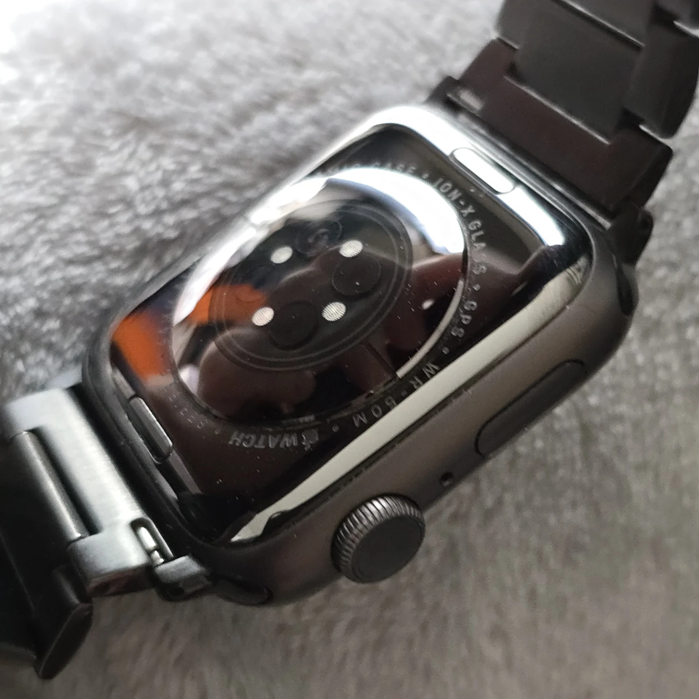 アップルウォッチ 44mm ブラックの写真6枚目