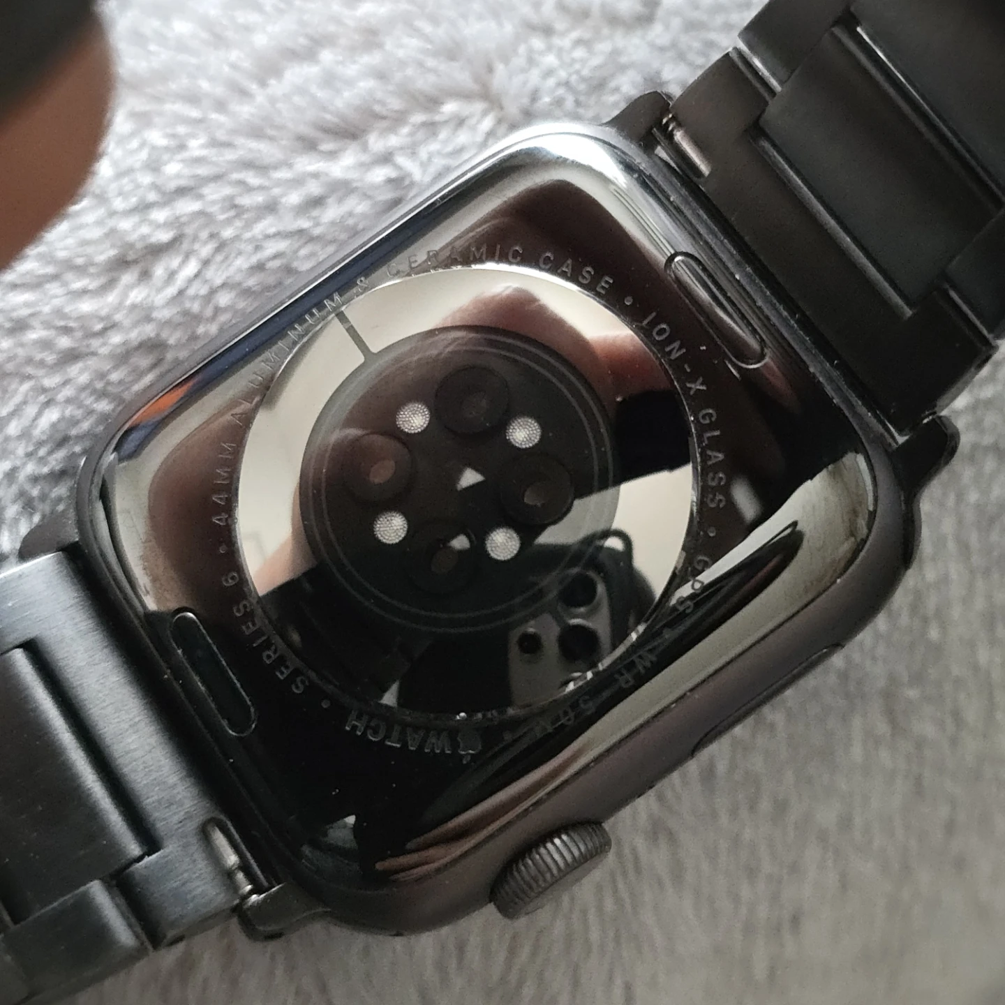 アップルウォッチ 44mm ブラックの写真7枚目