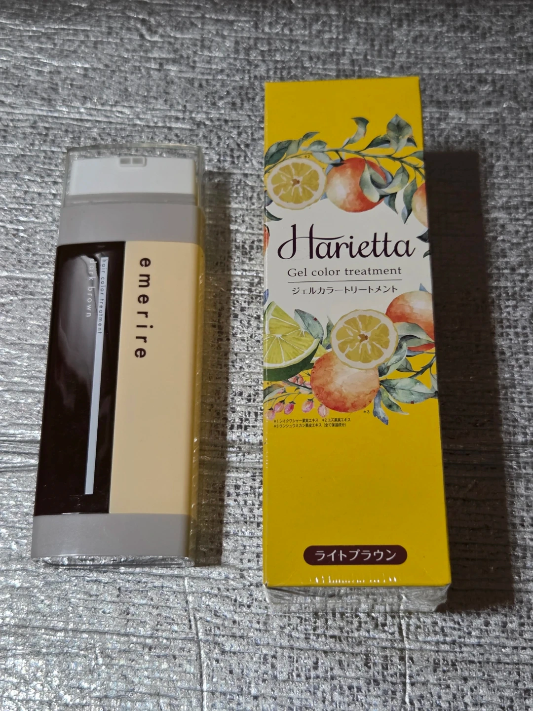 エメリル ヘアカラートリートメント ダークブラウン、Harrietta ジェルカラートリートメント ライトブラウン