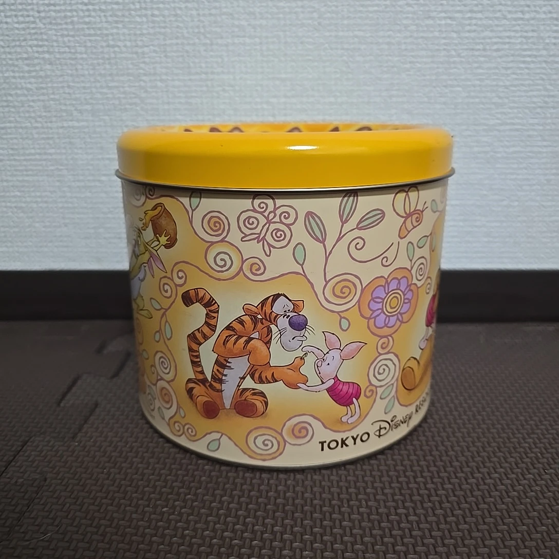 ディズニー くまのプーさん プーフレンズ お菓子缶の写真2枚目