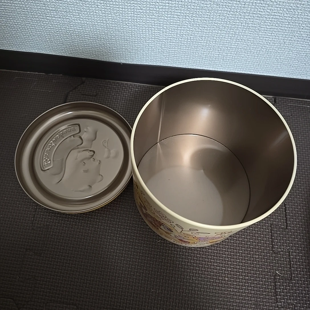 ディズニー くまのプーさん プーフレンズ お菓子缶の写真4枚目
