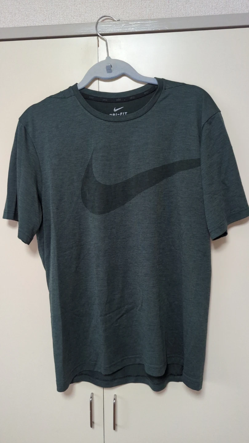 ナイキ Tシャツ